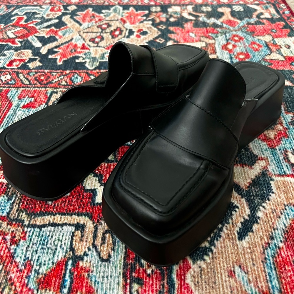 Alohas Chunky Slip On Mules